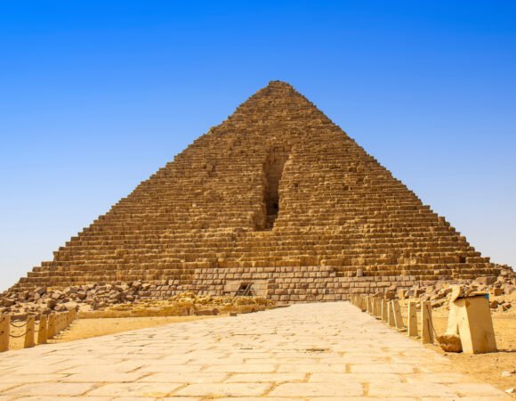 Saqqara Step Pyramid Complex and Architectural Significance